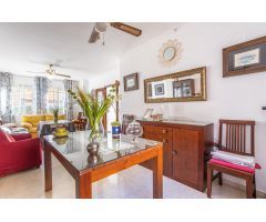 ¡Descubre la casa pareada perfecta para ti y tu familia en venta en Espartinas! Sevilla