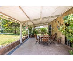 Exclusiva casa en venta en Simón Verde, Mairena del Aljarafe – Un oasis de tranquilidad y confort