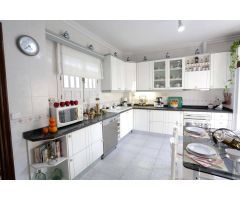 Exclusiva casa en esquina en venta en Coria del Río. Sevilla