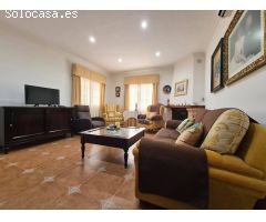 Exclusivo chalet independiente en venta en Gines, Sevilla