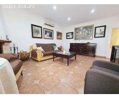 Exclusivo chalet independiente en venta en Gines, Sevilla