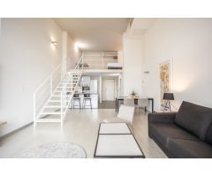 ¡Tu Nuevo Refugio de Lujo en Valencia! Estrena Este Espectacular Loft Dúplex Hoy
