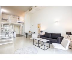 ¡Tu Nuevo Refugio de Lujo en Valencia! Estrena Este Espectacular Loft Dúplex Hoy