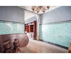 ¡Crea tu hogar ideal en una ubicación privilegiada de Vall dUixó!