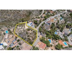 Exclusiva Parcela Urbana en Urbanización Cumbres de Calicanto (Sierra Perenchiza)