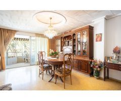EXCLUSIVA VIVIENDA EN EL CENTRO HISTÓRICO DE VALENCIA – UN LUJO CON POTENCIAL A MEDIDA