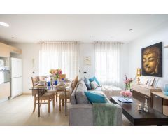 Adosado tipo dúplex a 150 metros del mar – Un entorno ideal para vivir todo el año