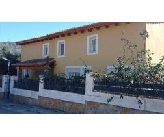 EN LA URB, LA VALL D´AIGUES VIVES. EXCELENTE VIVIENDA UNIFAMILIAR