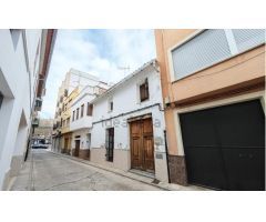 VIVIENDA EN SUBASTA EN PEGA. OPORTUNIDAD!!1