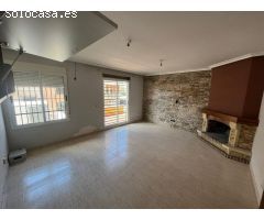 ADOSADO EN CATRAL. BUENA VIVIENDA!!!