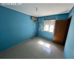 ADOSADO EN CATRAL. BUENA VIVIENDA!!!