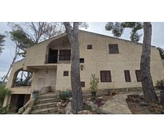 Chalet independiente en venta en La Cañada