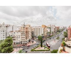 ATICO A LA VENTA CON TERRAZA PRIVATIVA EN AV GRAN VIA MARQUES DEL TURIA