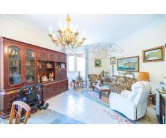 Piso a la venta para reformar en la calle General Palanca