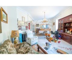 Piso a la venta para reformar en la calle General Palanca