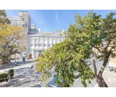 Piso a la venta para reformar en la calle General Palanca