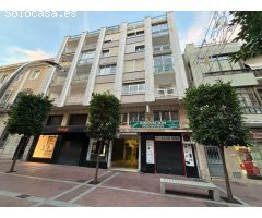 VENTA OFICINA EN LA CALLE ANCHA