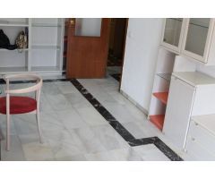 SE VENDE PISO EN ZONA COLEGIO SALESIANOS