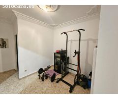 Piso en venta en Romero Ressendi (Cantillana)