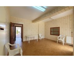 ¡VIVE LA TRANQUILIDAD QUE MERECES! Se VENDE espectacular chalet en PALOMARES DEL RÍO (SEVILLA).