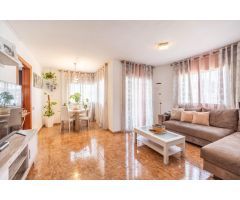Casa independiente en Vilanova, luminosa, espaciosa y lista para entrar a vivir