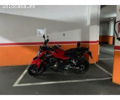 RIVILLA BRAVO VENDE PLAZAS DE MOTOS