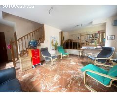 CASA PAREADA EN VENTA EN SAN LORENZO