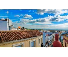 INMHO en exclusiva en el  centro de Mairena del Alcor con terraza y patio, ideal para inversion.