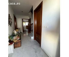 MAGNIFICA VIVIENDA DE DOS PLANTAS Y DE ESQUINA EN LA LOCALIDAD DE GUILLENA, SEVILLA.