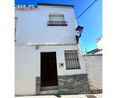 ¡Tu nuevo hogar te espera en El Pedroso! Se vende encantadora vivienda ?????