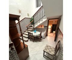 ¡Tu nuevo hogar te espera en El Pedroso! Se vende encantadora vivienda ?????