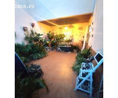 ACOGEDORA VIVIENDA UNIFAMILIAR DE DOS PLANTAS EN LA LOCALIDAD DE BURGUILLOS, SEVILLA.