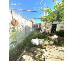 EN VENTA – CASA CÉNTRICA PARA REFORMAR EN LOS ROSALES
