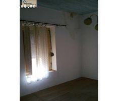 Casa para reformar, en la plaza mayor
