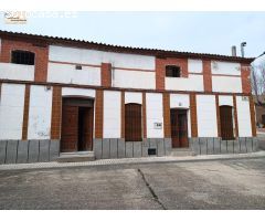 Casa amplia, con patio