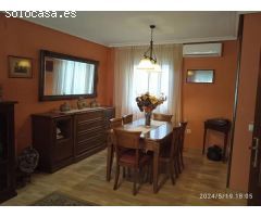 Adosado en Venta en Tomares, Sevilla