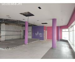 Local Comercial en Alquiler – Ubicación Céntrica con Gran Terraza