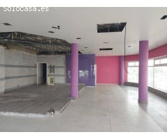 Local Comercial en Alquiler – Ubicación Céntrica con Gran Terraza