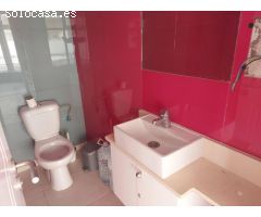 Local Comercial en Alquiler – Ubicación Céntrica con Gran Terraza