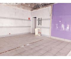 Local Comercial en Alquiler – Ubicación Céntrica con Gran Terraza
