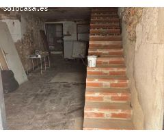 Encantadora Casa de Pueblo en Venta en Calle Sant Mateu