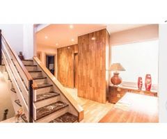 Hermoso Chalet Adosado en venta en Calle  Corbella