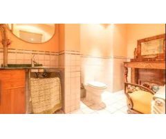 Hermoso Chalet Adosado en venta en Calle  Corbella