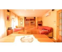 Hermoso Chalet Adosado en venta en Calle  Corbella