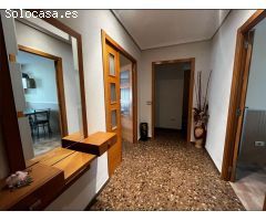 En Venta Piso en Poligono III de 4 habitaciones y dos baños