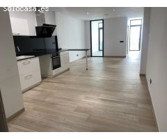 Piscina privada y una gran terraza en Sabadell… ¿Te lo vas a perder?