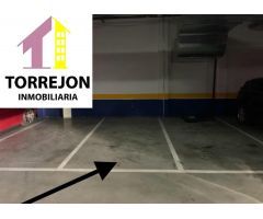 AMPLIA PLAZA DE GARAJE EN AVENIDA ISABELA DE LA BRAGANZA