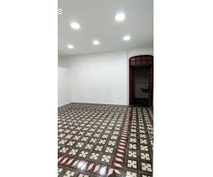 Local Comercial en Calle Peatonal