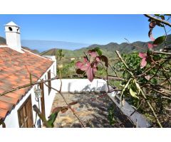 PRECIOSA CASA CANARIA EN BUENAVISTA DEL NORTE