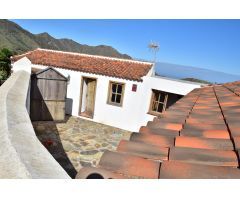 PRECIOSA CASA CANARIA EN BUENAVISTA DEL NORTE